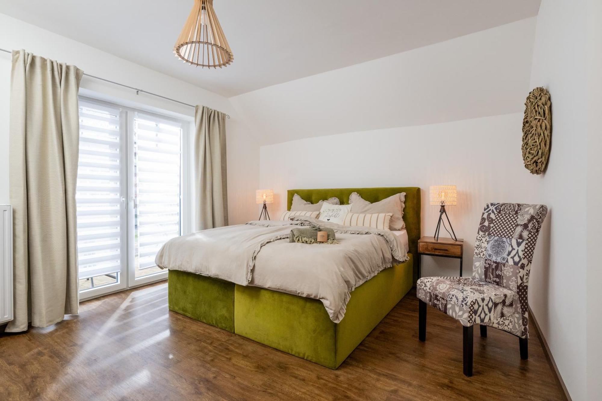 Kleiner Storch - Seehotel Duemmer Bed & Breakfast Hüde